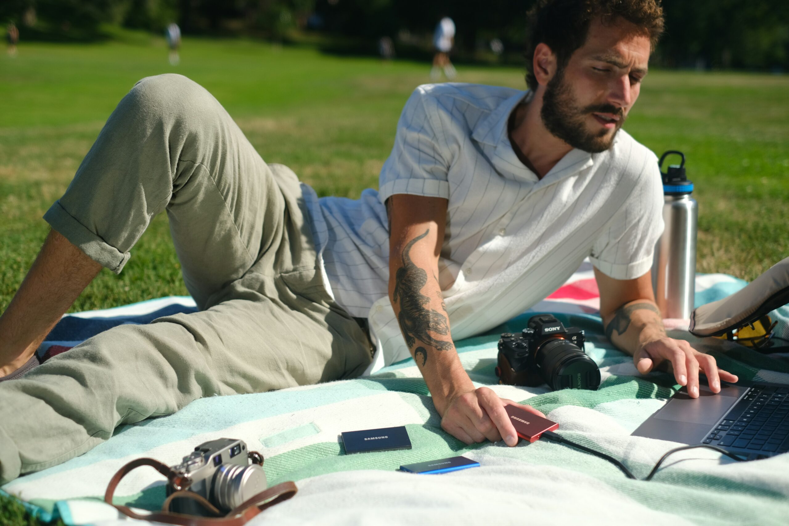 Η Sony προϊδεάζει για ένα PlayStation Showcase Δεκεμβρίου στο νέο της διαφημιστικό PS5;