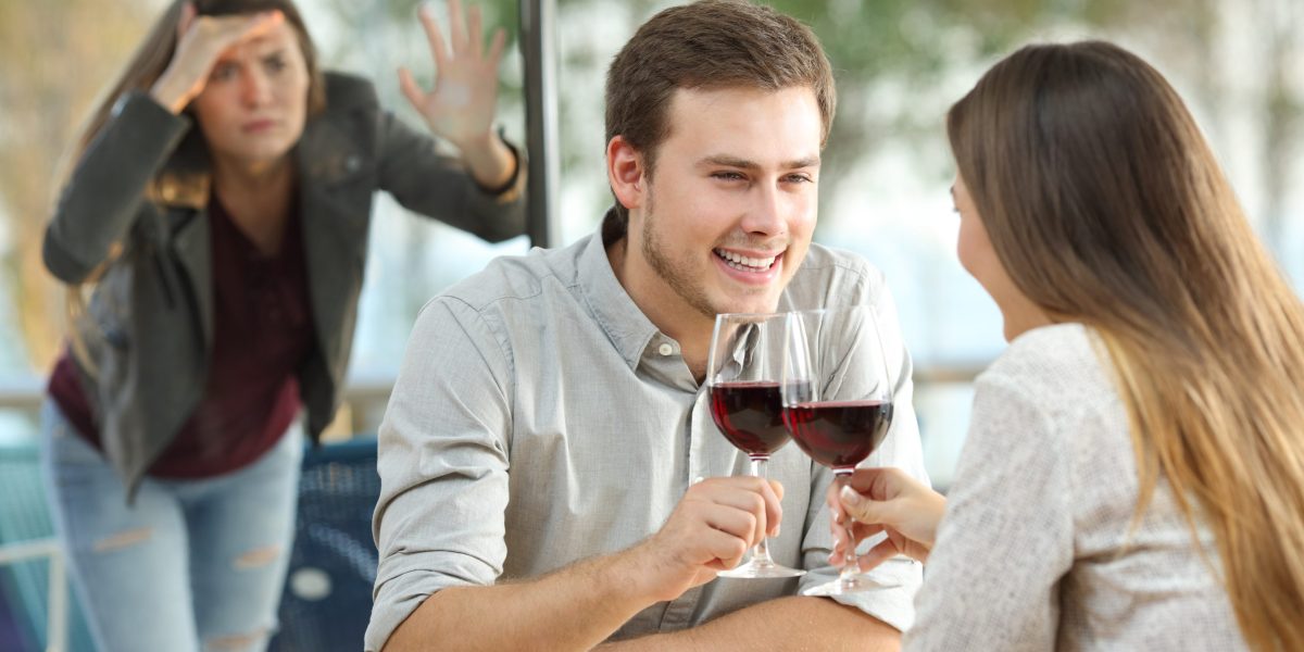 Μπορείτε πλέον να απατάτε τον σύζυγό σας χωρίς να παραβιάζετε τον νόμο στη Νέα Υόρκη