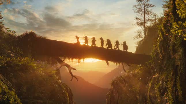 Οι Επτά Νάνοι της Ζωντανής Αναβίωσης της Χιονάτης Είναι Εφιάλτες