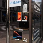 Η T-Mobile προσφέρει νέα πακέτα με iPhone και Apple Watch Series 12