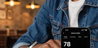 Η σύγκριση ασύρματων fitness trackers Fitbit Air και Whoop 5.0 για παρακολούθηση ύπνου και μπαταρία