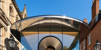 Η ανακαίνιση του Apple SouthGate φέρνει νέα προϊόντα στην Bath Αγγλία