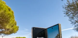 Το Samsung Galaxy Z Fold 8 Ultra αντιμετωπίζει πρόβλημα αυτόματης περιστροφής οθόνης
